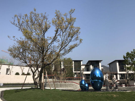 Scultura moderna placcante di acciaio inossidabile delle uova delle statue della fontana della piscina