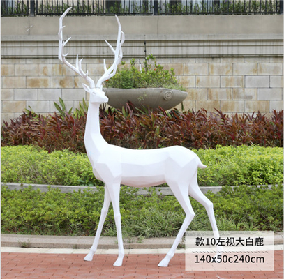 Sculture animali della vetroresina dei cervi del giardino a grandezza naturale geometrico su ordinazione della statua