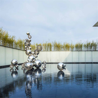 Scultura d'argento della palla di acciaio inossidabile della cavità decorativa per le fontane