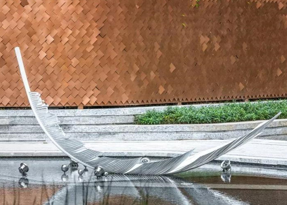 Lo stagno all'aperto della piuma fatta a mano scolpisce il metallo 3D Art Sculpture di acciaio inossidabile