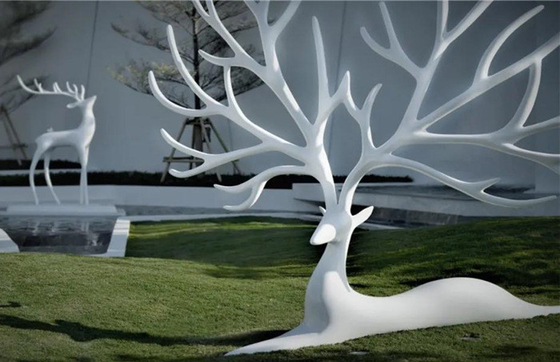 Il giardino animale all'aperto orna i cervi di acciaio inossidabile della statua 100cm dipinto