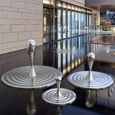 La decorazione domestica astratta moderna scolpisce la goccia di acqua della fontana degli ss 316L