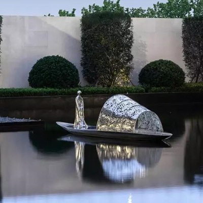 Sculture fatte a mano all'aperto del crogiolo di acciaio inossidabile della statua del metallo dell'iarda